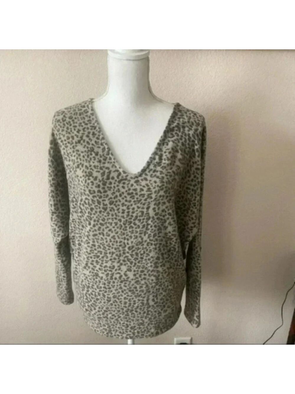 Phil love animal print long sleeve top
